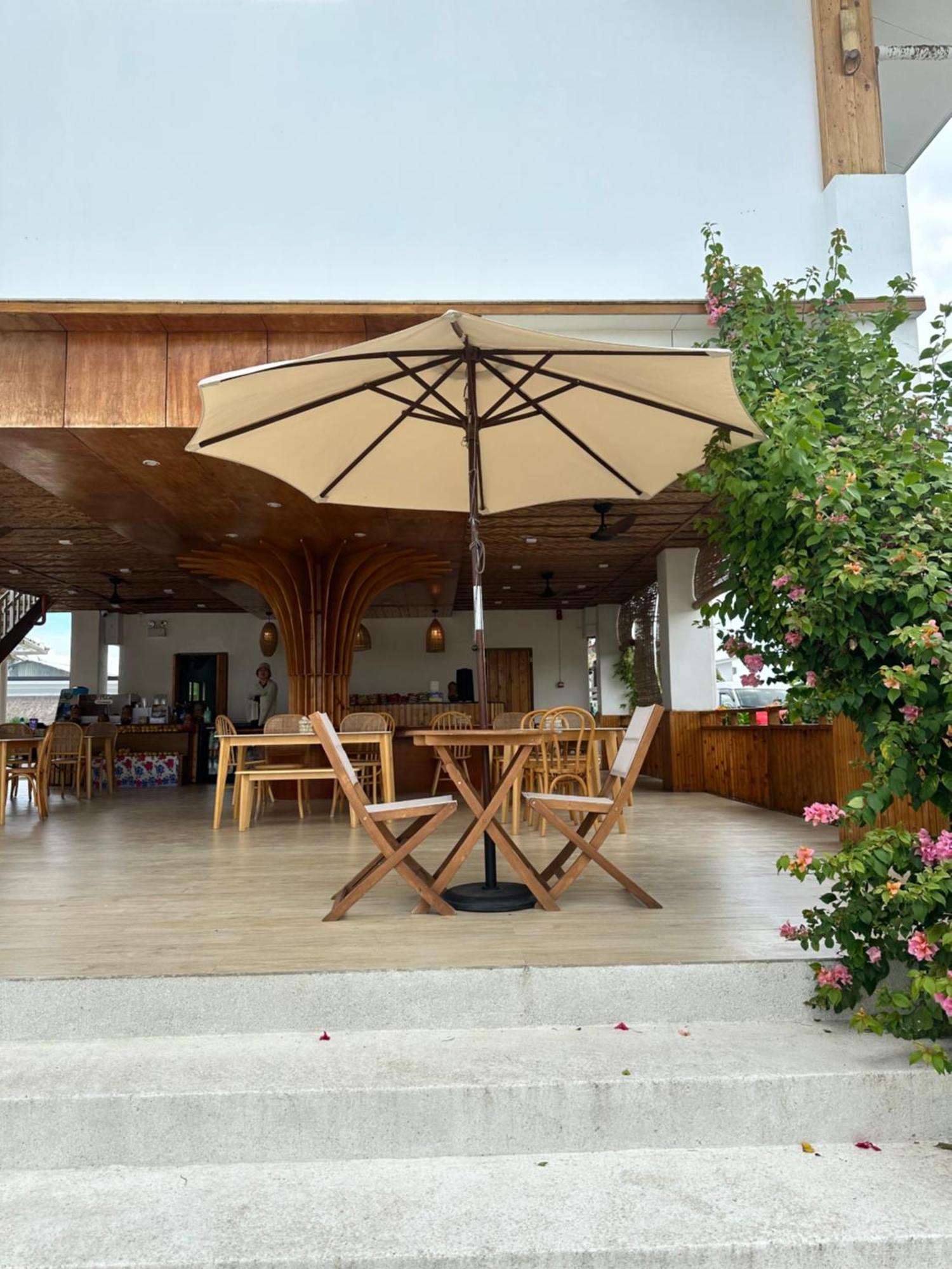 Treeshade Resort & Spa Moalboal Dış mekan fotoğraf